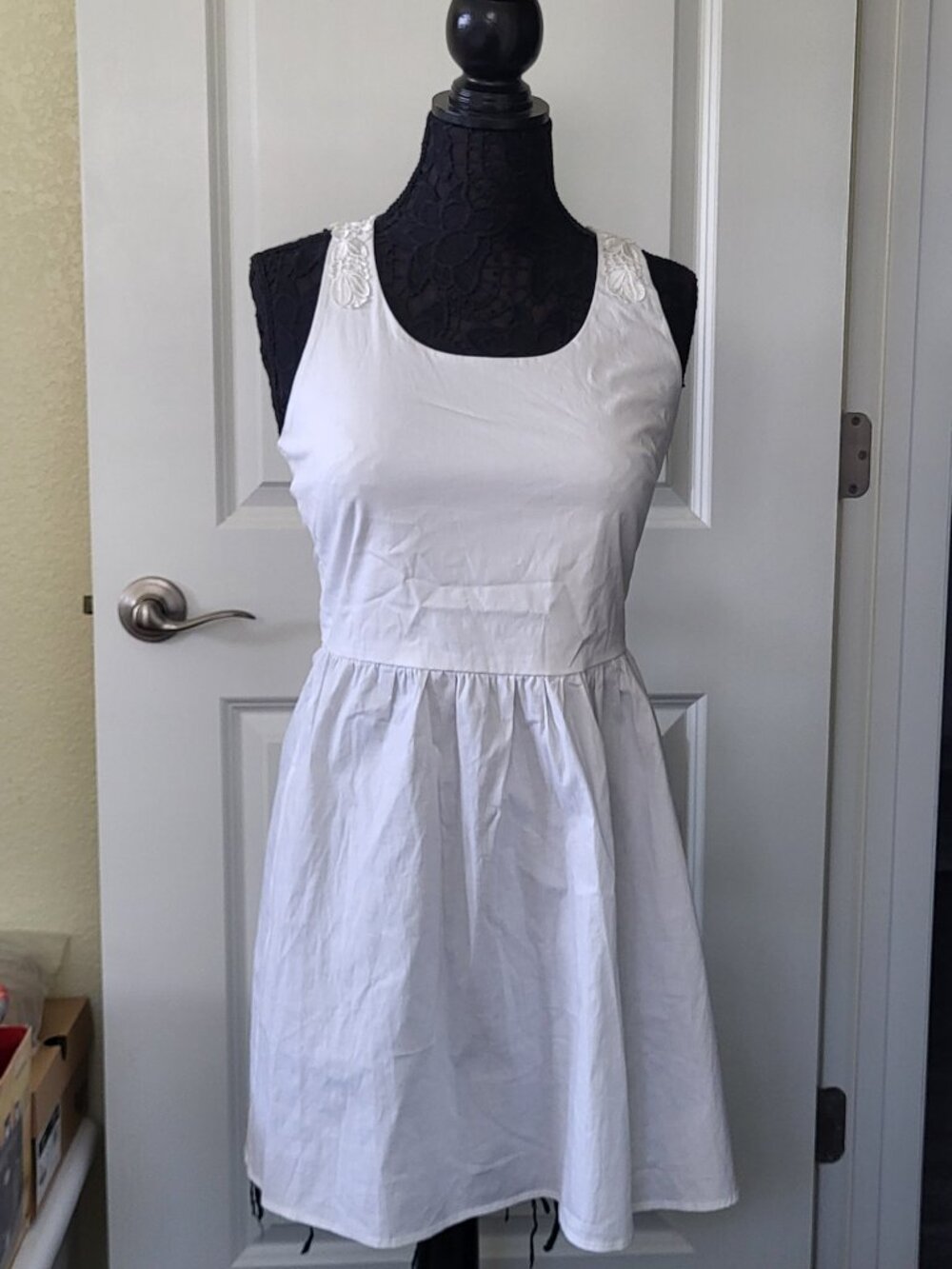 Love Culture White Cotton Mini Dress With Eyelet Lace Racerback Size Large
